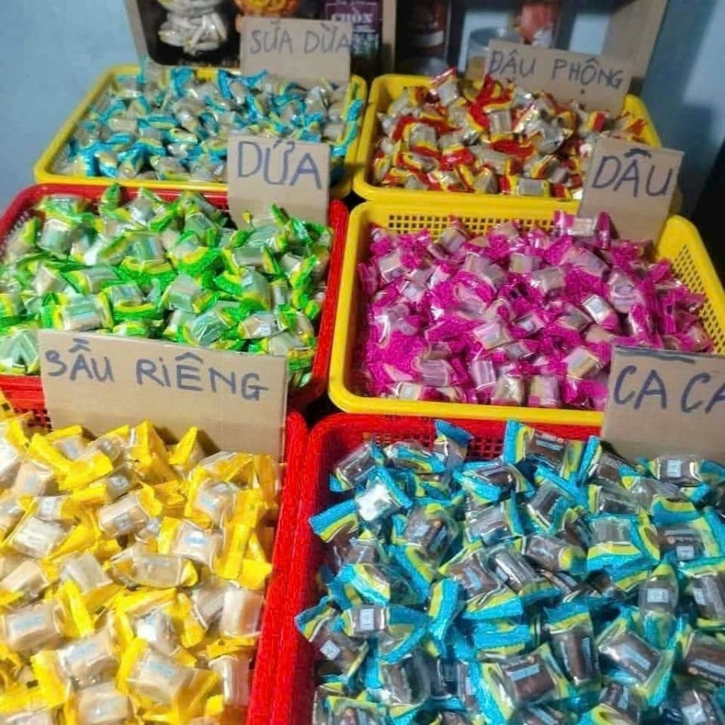 Kẹo dừa thanh long đặc sản Bến Tre, chọn vị theo yêu cầu