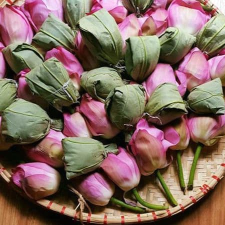 Trà Sen Hồ Tây Chè Ướp Bông Sen Sấy Khô